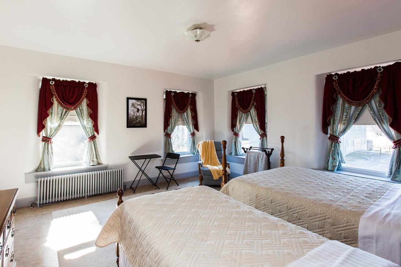 Red Rose Bed & Breakfast Smoketown エクステリア 写真